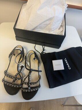 Chanel Black Leather Chain CC Logo Flat Sandal Size 37 Box Dust Bag Italy